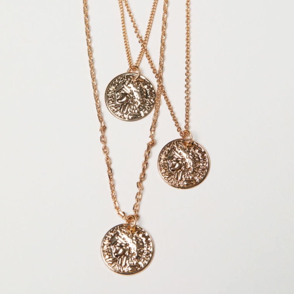 (NWT) Coin Necklace Set